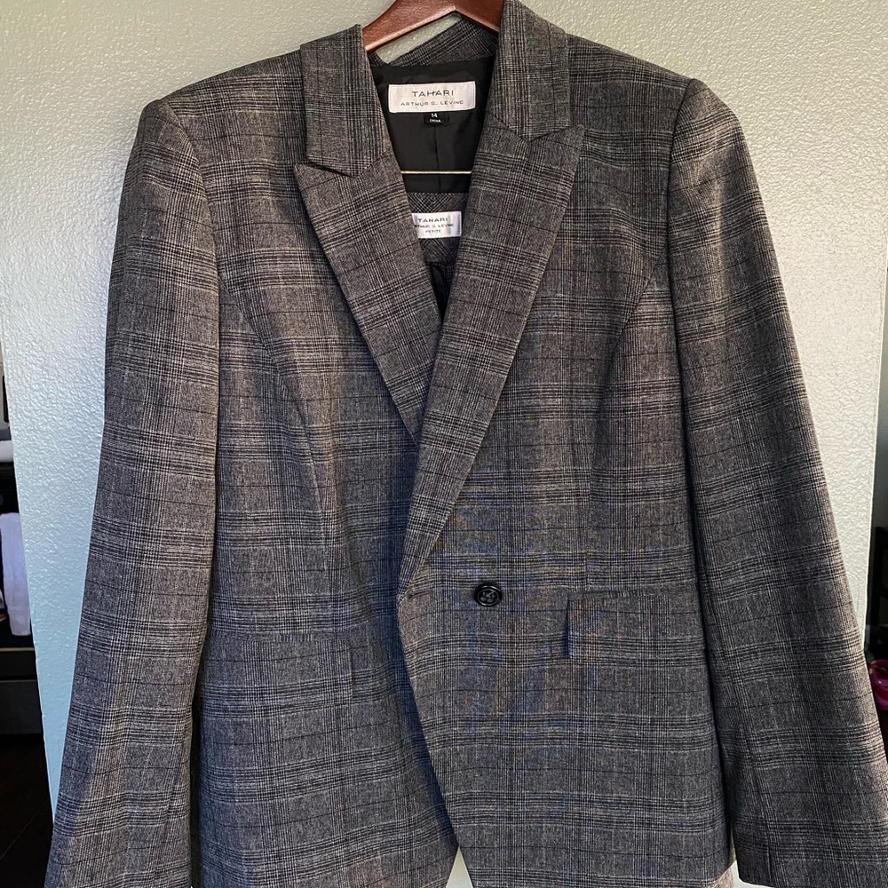 Elie Tahari Vintage Pantsuit